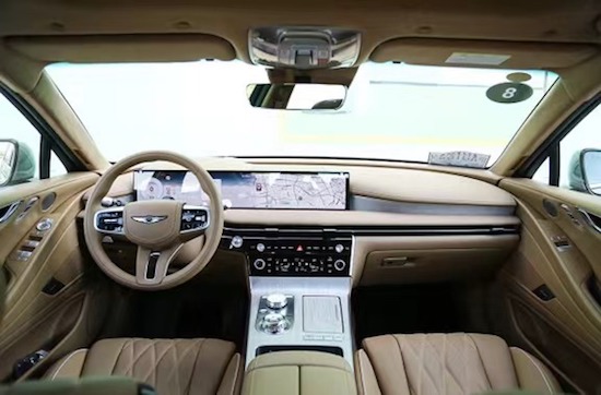 個性化競爭的小眾車型 試駕現代捷尼賽思新款80家族_fororder_image004