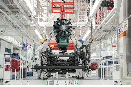 一汽解放J7智慧工廠2024年第10000輛整車下線_fororder_image004