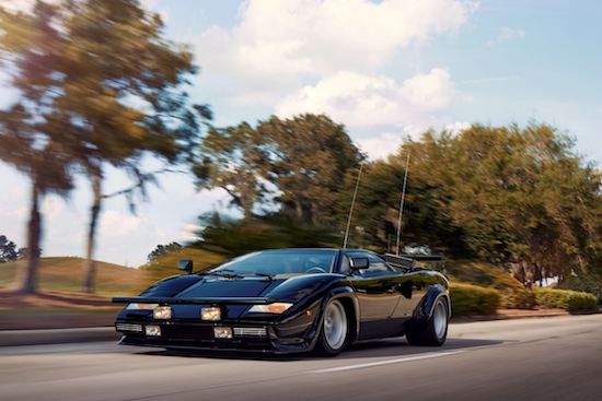 出演電影《炮彈飛車》的Countach LP 400 S問世45週年_fororder_image001
