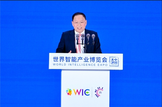 賽力斯汽車張興海談智慧駕駛：用戶會經歷“怕開”“敢開”到“要開”_fororder_image001
