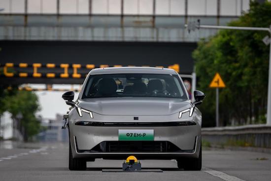 挑戰史上首次托底墜落後 再迎拆車考驗 領克07 EM-P真安全更無懼_fororder_image003