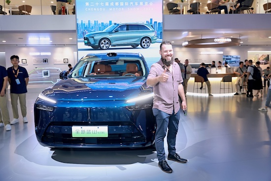科技新豪華 全面進化 魏牌全新藍山閃耀成都車展_fororder_image002