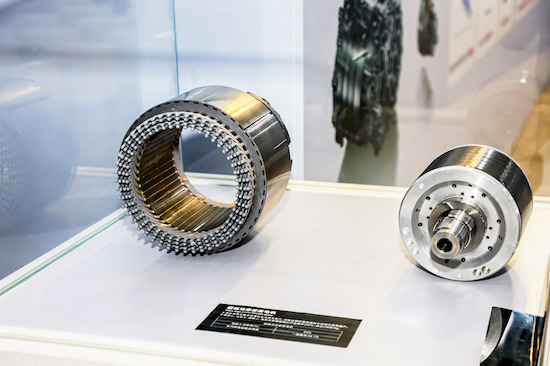 昊鉑夸克電驅2.0下線：不加油箱電池組 續航增加150km_fororder_image002