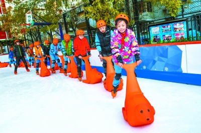 東城啟用6塊校園季節性冰場