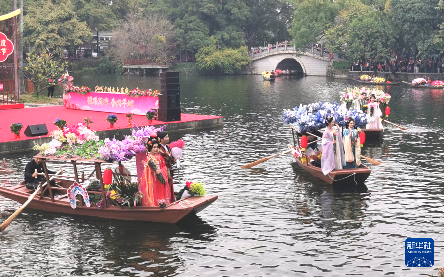 “年花來啦！”羊城水上花墟帶你遊花海