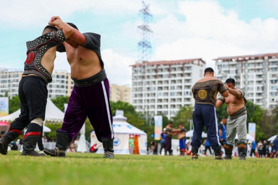 冬日在三亞體驗那達慕