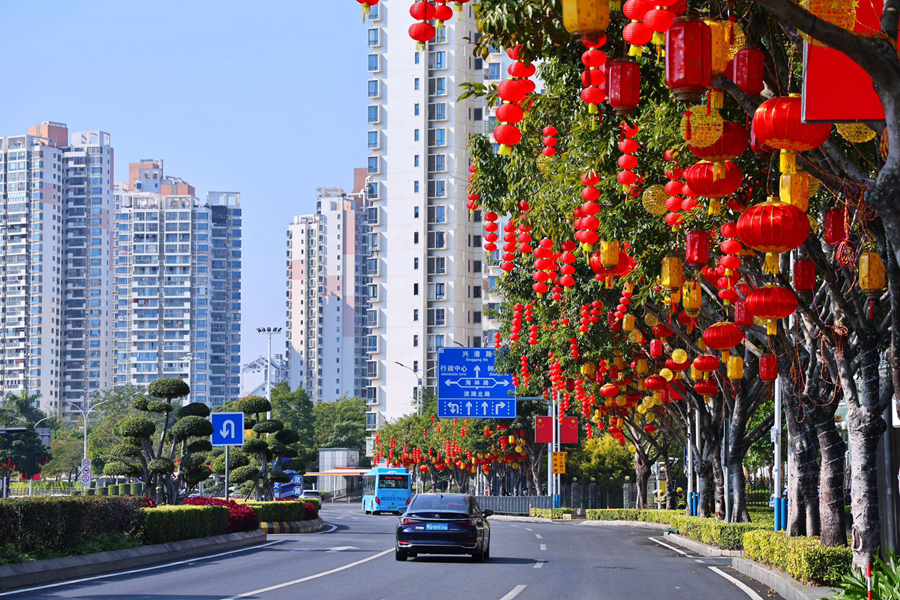 廈門：大紅燈籠高高挂