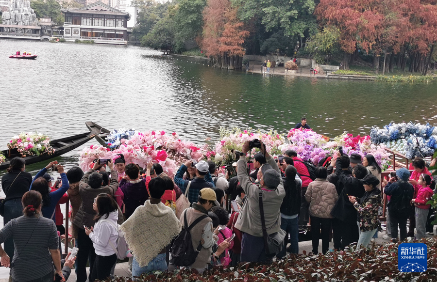 “年花來啦！”羊城水上花墟帶你遊花海