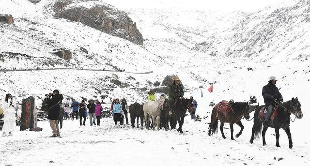 冰雪旅遊，讓“冷資源”變身“熱經濟”