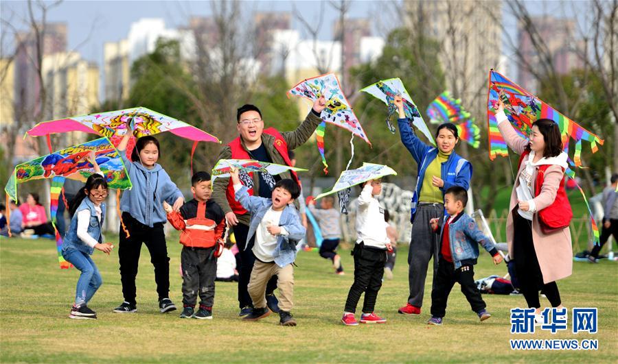 安徽：忙趁東風放紙鳶