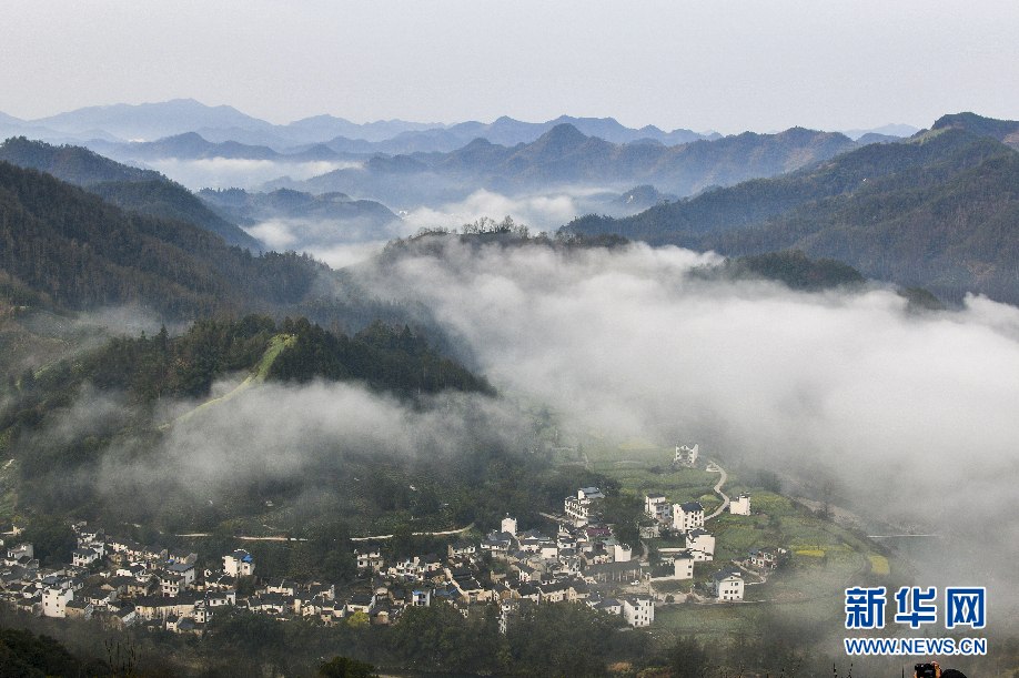 安徽：雲海石潭 山水畫卷