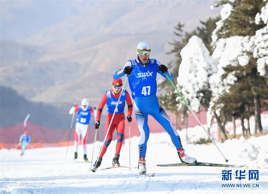 內蒙古：全國越野滑雪青少年錦標賽舉行