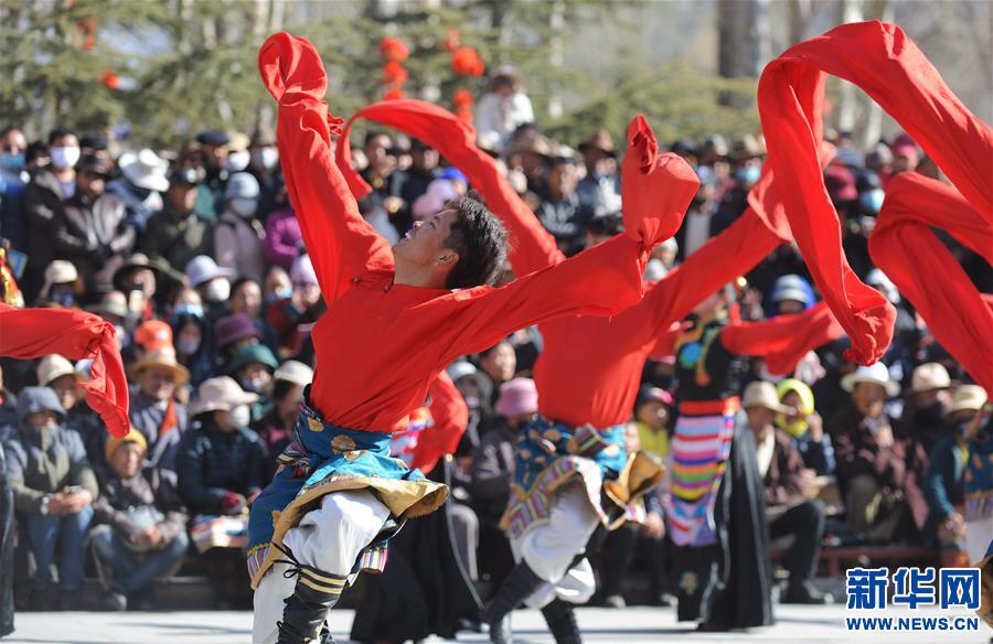 拉薩城關區舉行“五下鄉·四進社區”集中宣傳服務活動（圖）