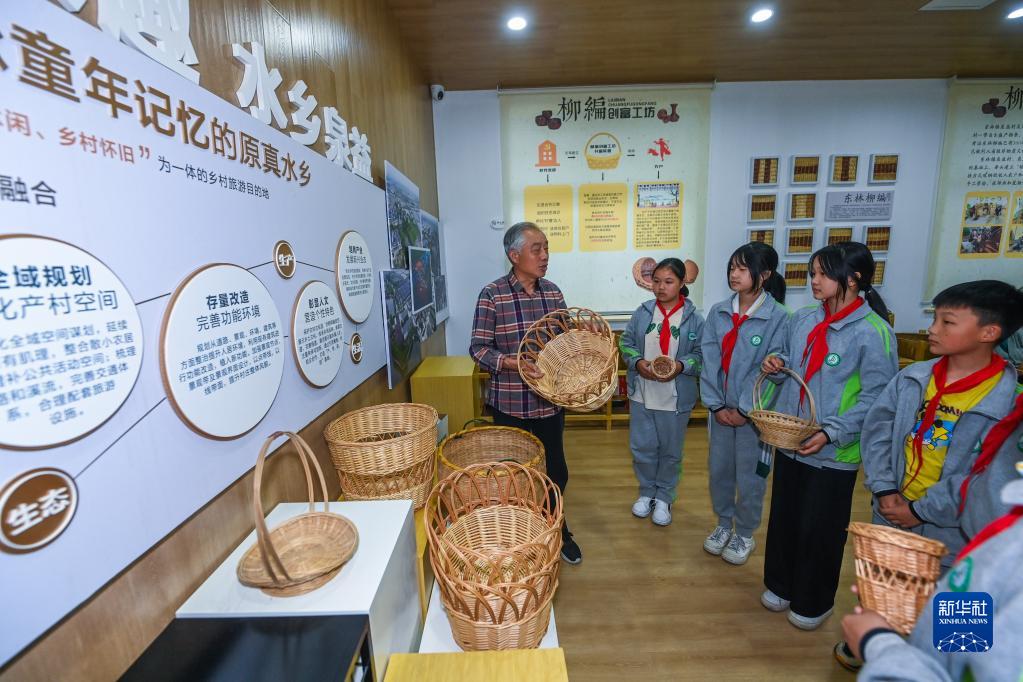 浙江湖州：鄉村柳編工坊助力非遺傳承