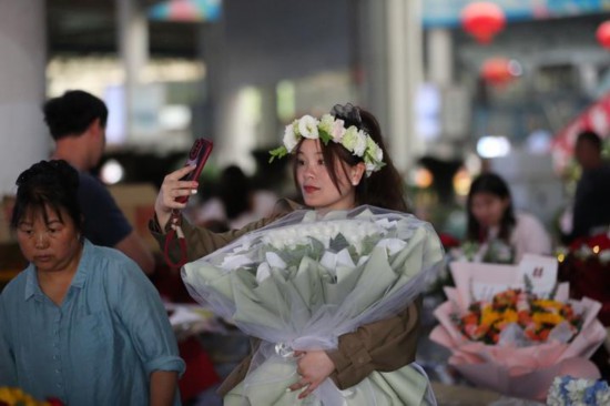 “鮮花經濟”催生千億級消費新藍海