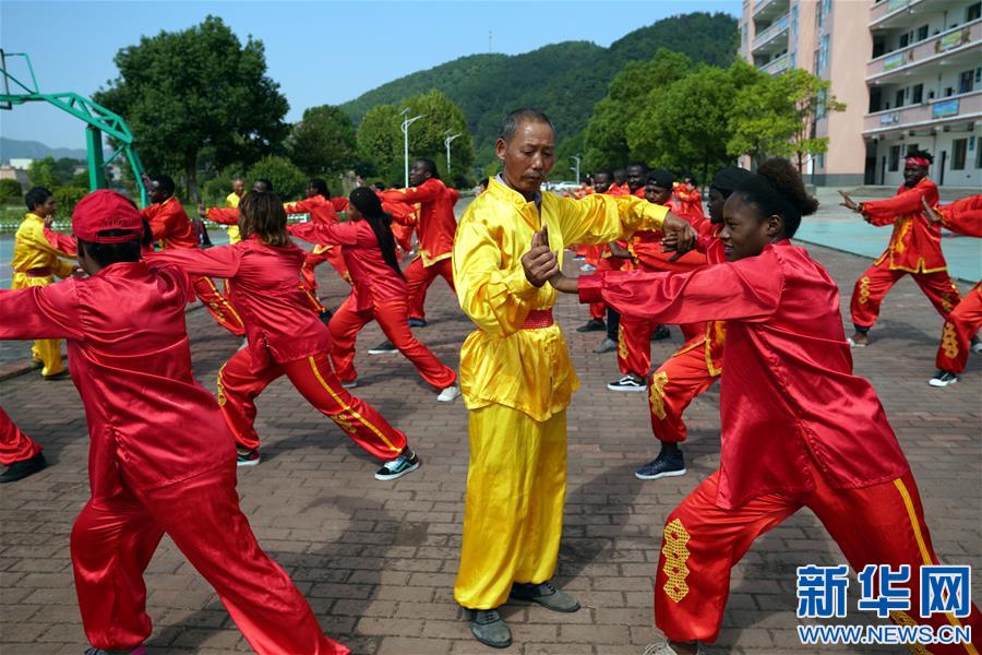 江西新餘：非洲留學生體驗中華傳統文化