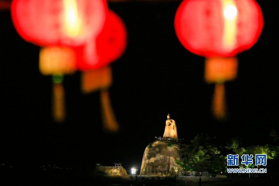 【組圖】廈門：“成功”船上博狀元 鷺江夜景醉遊人