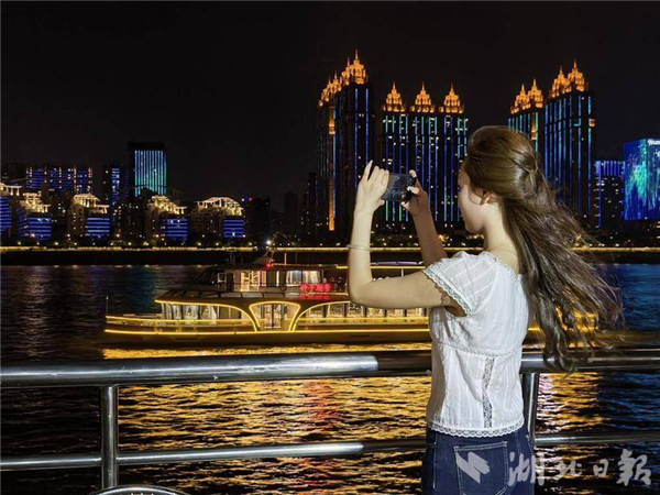 武漢將建設遊輪母港_fororder_微信圖片_20250709092646