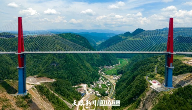 龍裏河大橋——世界首座高山峽谷景觀橋