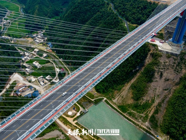 龍裏河大橋——世界首座高山峽谷景觀橋