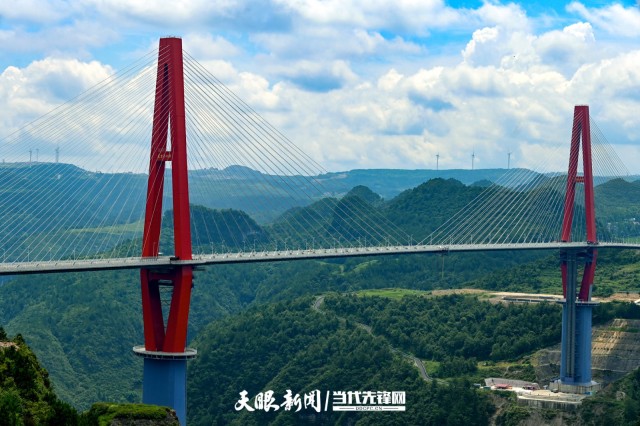 龍裏河大橋——世界首座高山峽谷景觀橋
