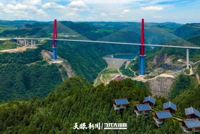 龍裏河大橋——世界首座高山峽谷景觀橋