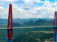 龍裏河大橋——世界首座高山峽谷景觀橋