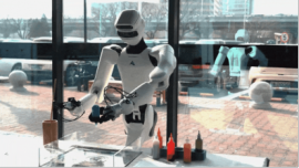 When a Department Store Turns Tech Stage: Beijing's First Robot Pop-Up Redefines Experience with 7 Scenarios_fororder_下載