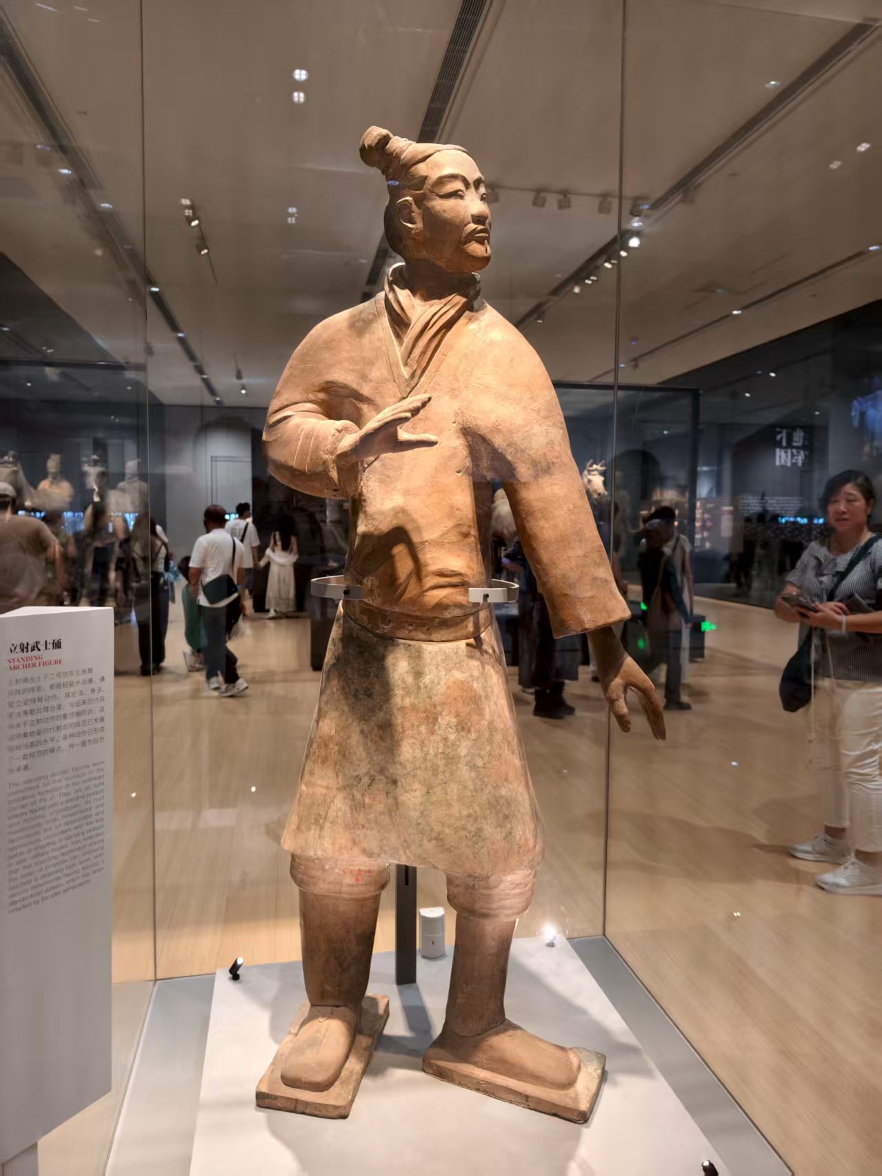數字技術激活文明對話  外籍網紅博主邂逅“大秦軍團”_fororder_b31d61bac5396412a80a5f89467e2100