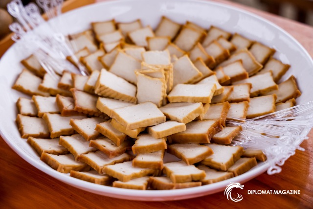 一鍋老鹵連通世界:與外交官一同體驗中國滷味之都的魅力 一鍋老鹵連通世界:與外交官一同體驗中國滷味之都的魅力_fororder_微信圖片_2025-10-26_173559_893