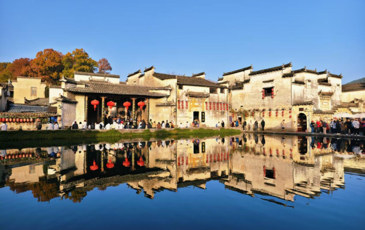 【2025打卡中國】多國網紅博主在白墻黛瓦中尋覓生活的“小美好”