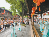 這個假期 福州文旅何以成為“頂流”？_fororder_d42aaf0a6a28431d8db0bc9a94d7e4ca.1000x667.960x2147483647