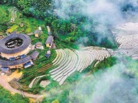 貴州六枝播雨峰林展現喀斯特地質魅力 200余座峰體錯落如畫