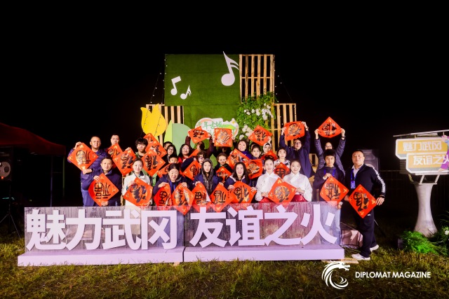 一鍋老鹵連通世界:與外交官一同體驗中國滷味之都的魅力 一鍋老鹵連通世界:與外交官一同體驗中國滷味之都的魅力_fororder_微信圖片_2025-10-26_173608_710