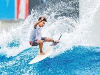 2026年全國沖浪U系列賽在萬寧市開賽