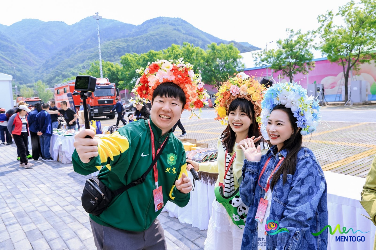 遊客必打卡！“品味東西・花漾好物” 市集解鎖花樣逛玩新體驗（組圖）_fororder_圖片1
