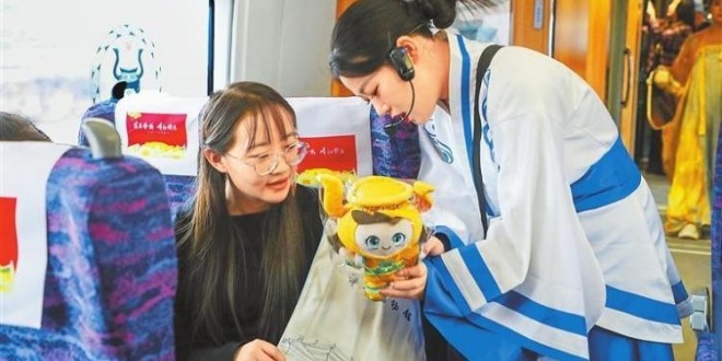 甘肅蘭州：館藏文物“上”高鐵