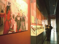 山西太原：面具裏的儺戲藝術