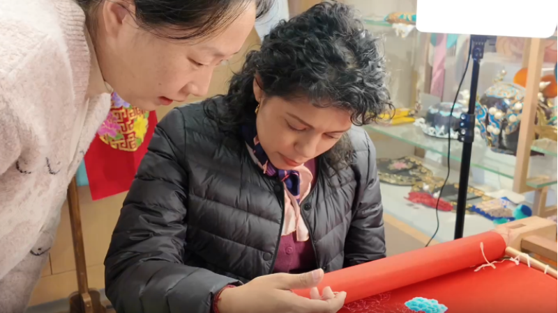 【全球南方Z世代看北京】直呼驚喜 網紅博主這樣感受北京文化魅力（視頻）_fororder_微信圖片_〉〇〉」-〇〈-〇【_〇【〈「》《_〇》【