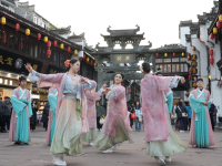 黃山屯溪老街上新！沉浸式互動演繹秀深度體驗古街風情促消費