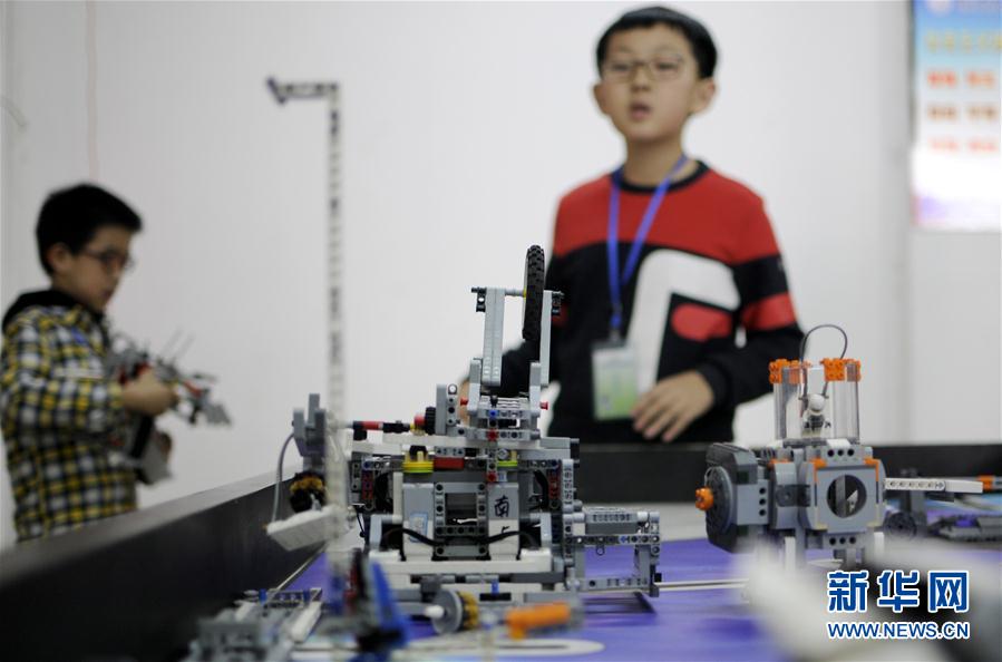 河北邢臺：青少年機器人競賽顯身手