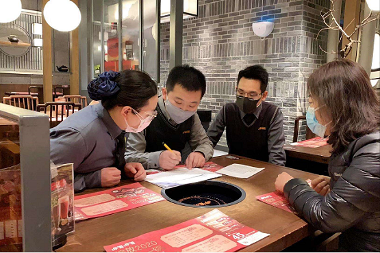 呷哺呷哺情係員工攜手抗疫情