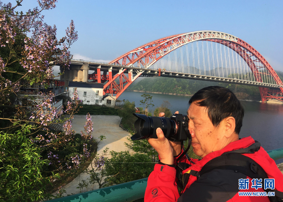 安徽：雙橋落彩虹 夢幻太平湖
