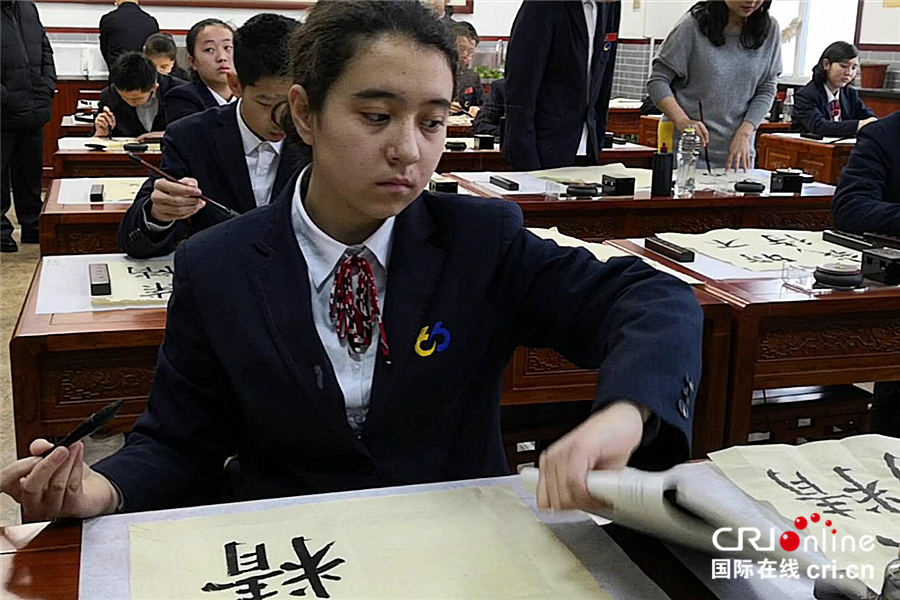 圖片默認標題_fororder_絲路名人中國行-新疆段中文稿件4-4_副本