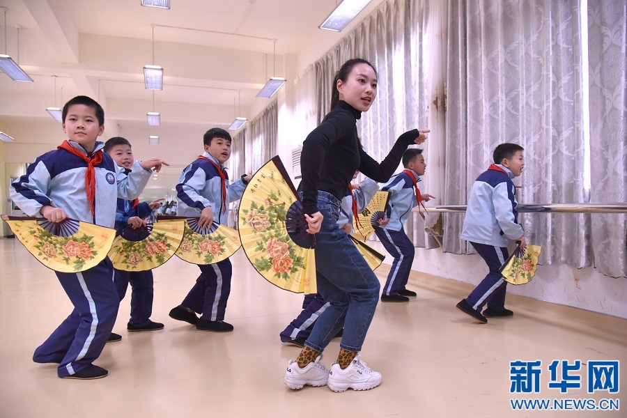 江西贛州：採茶童子鬧新春