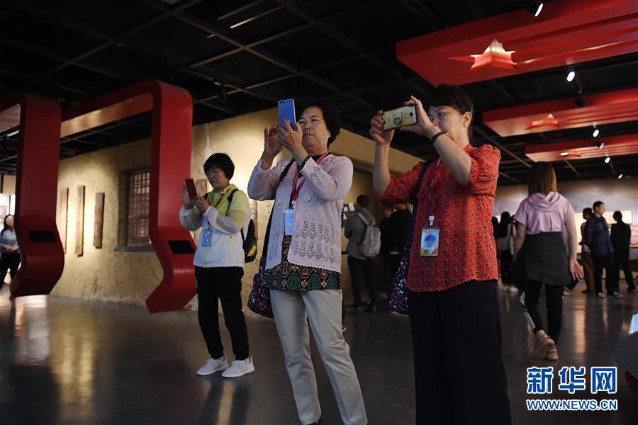 甘肅宕昌：哈達鋪迎來紅色旅遊熱