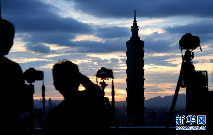 台北象山觀景消夏