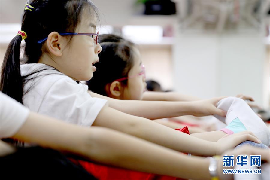 香港粵劇傳承：小小少年的“梨園夢”