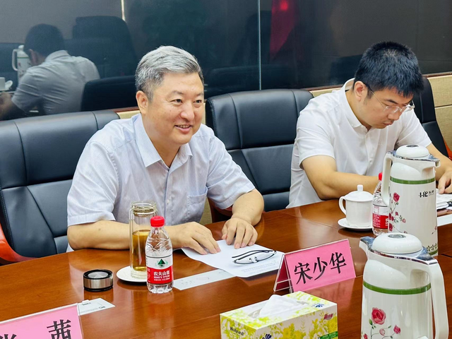 海南省委網信辦主任宋少華會見國際在線董事長藏具林一行_fororder_圖片11
