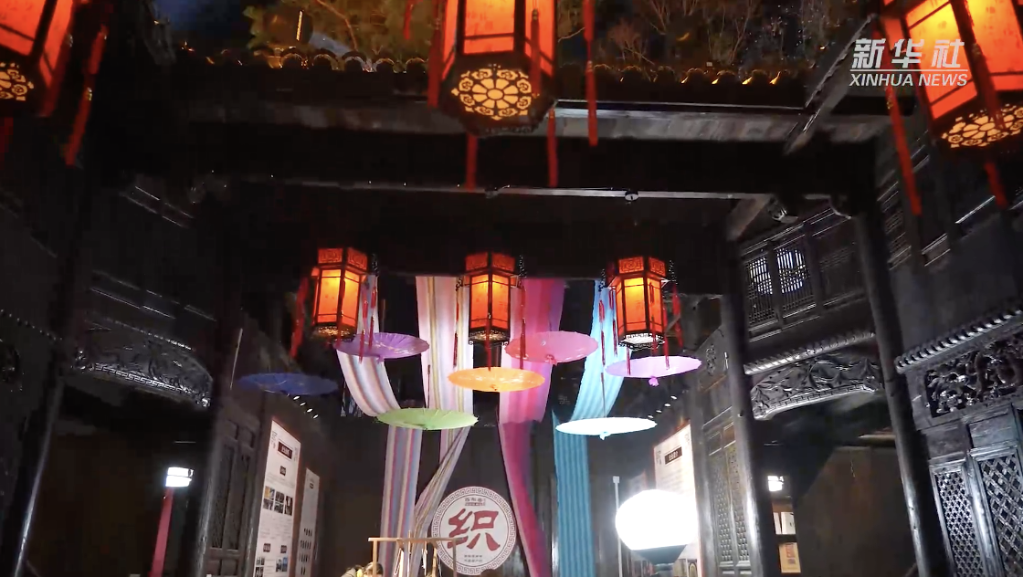 越“夜”越精彩——武漢首個“不夜城”的春節假日觀察